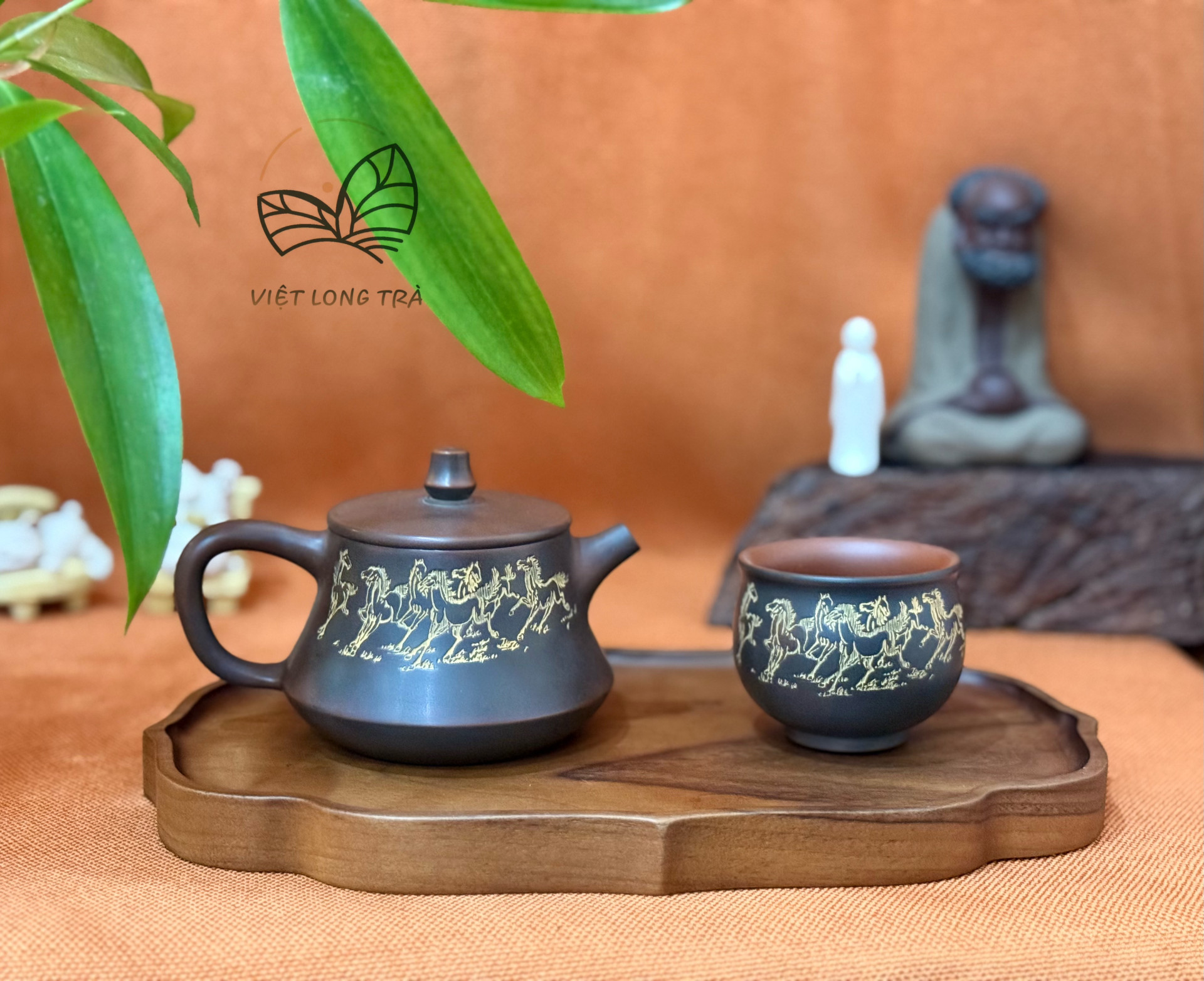 ZHUCHU TEAPOT “SUCCESS ON HORSEBACK” QINZHOU NIXING CERAMIC 200ML - HANDMADE TEAPOT - ARTISAN HU DONGLI