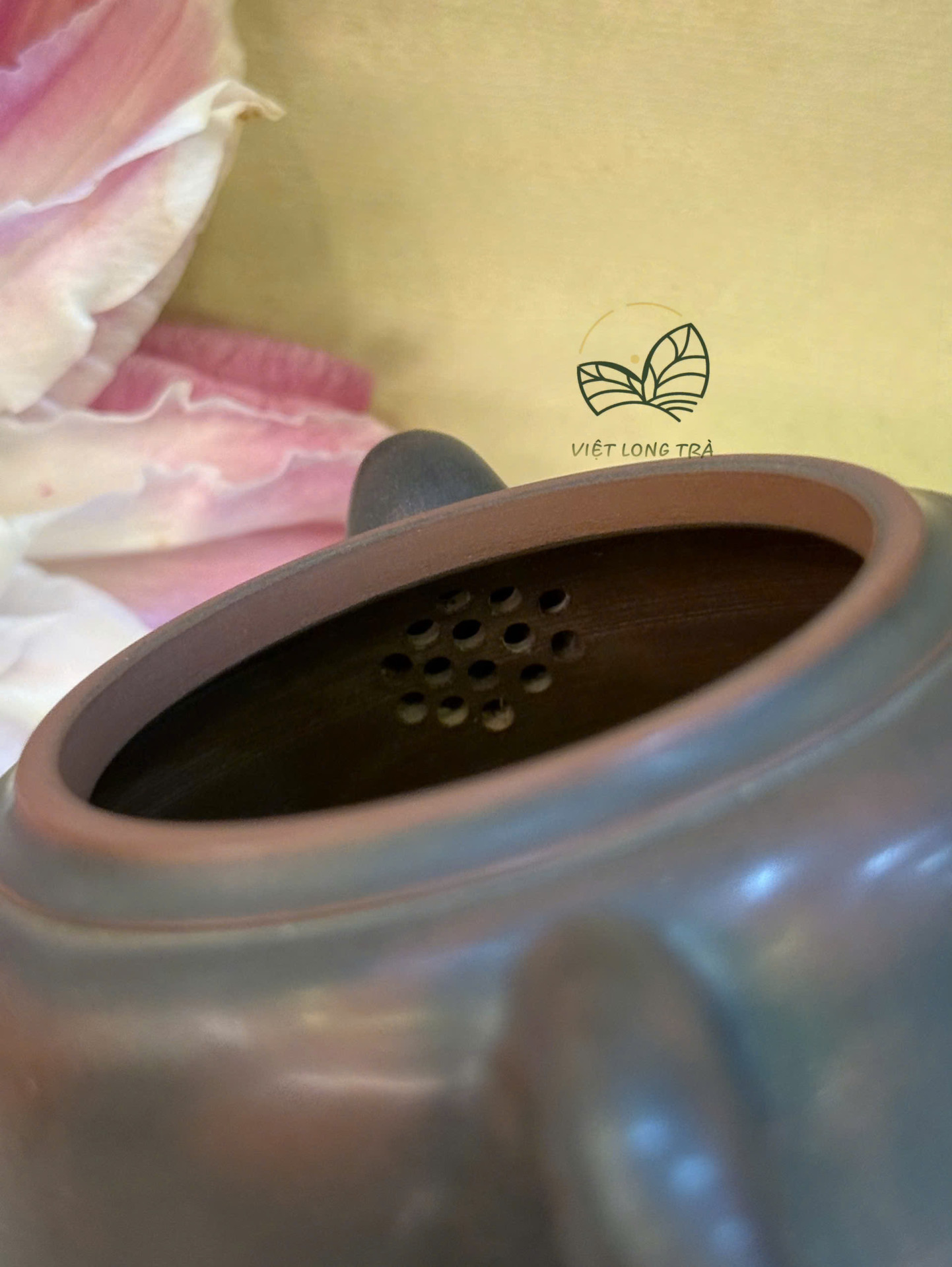 FISHERMAN'S GAIN TEAPOT 175ML - NIXING CERAMIC - HANDMADE TEAPOT - ARTISAN HU DONGLI