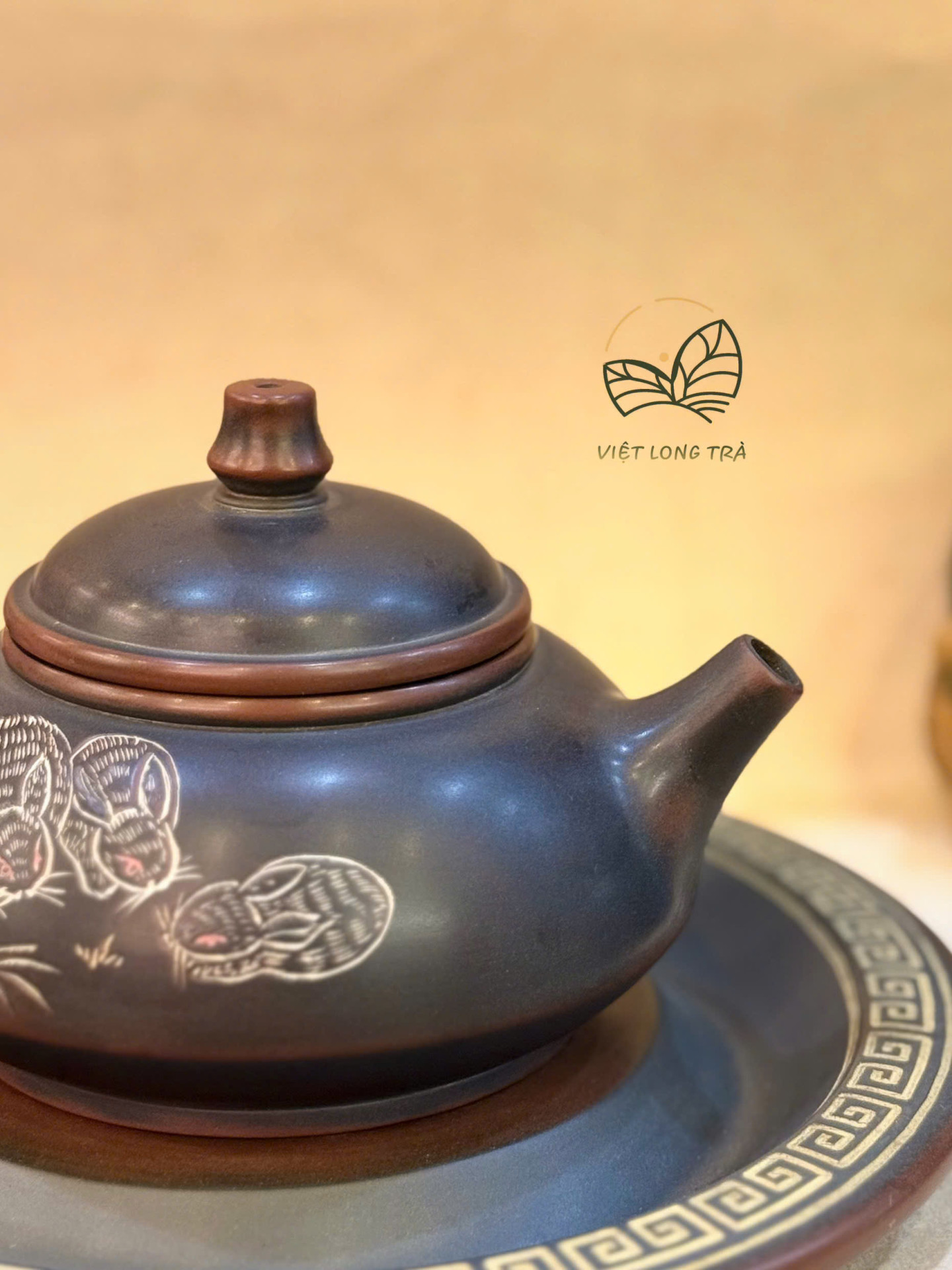 BAMBOO AND BIRD TEAPOT IN NIXING CERAMIC 225ML - HANDMADE TEAPOT - ARTISAN HU DONGLI