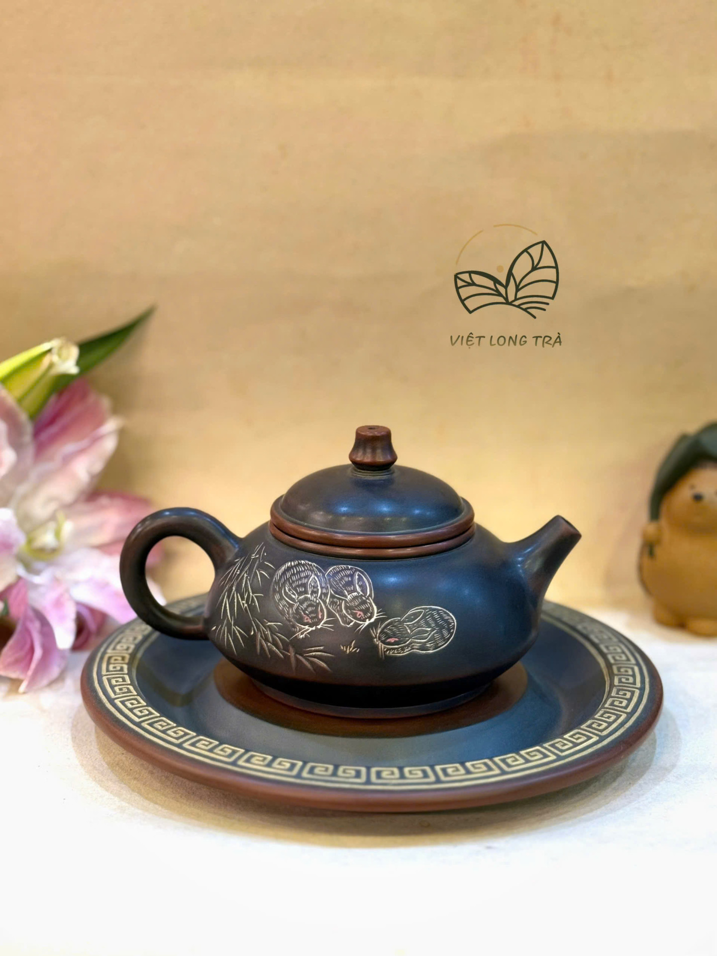 BAMBOO AND BIRD TEAPOT IN NIXING CERAMIC 225ML - HANDMADE TEAPOT - ARTISAN HU DONGLI