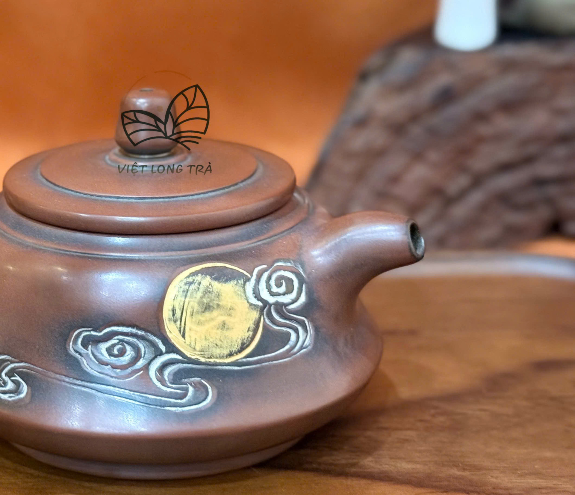 MOON AND CLOUDS TEAPOT IN NIXING CERAMIC 175ML - HANDMADE TEAPOT - FLAMBÉ FIRING ART