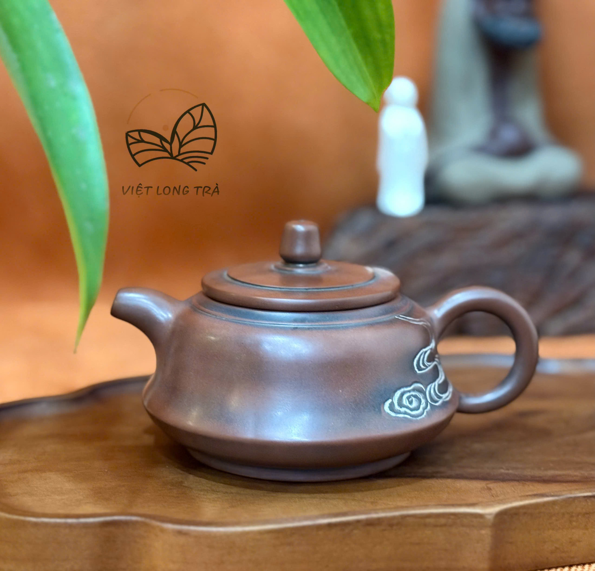 MOON AND CLOUDS TEAPOT IN NIXING CERAMIC 175ML - HANDMADE TEAPOT - FLAMBÉ FIRING ART