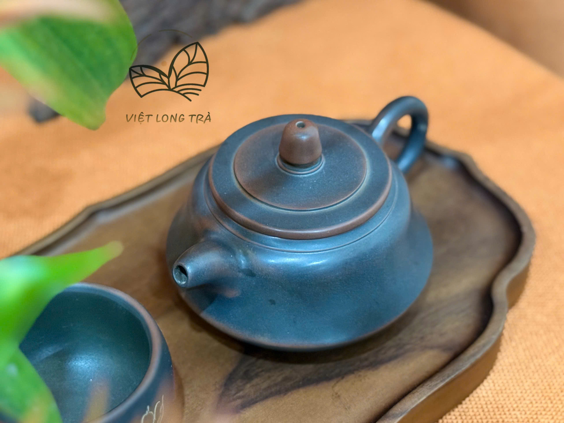 PLAIN NIXING CERAMIC TEAPOT 175ML - HANDMADE TEAPOT - ARTISAN HU DONGLI