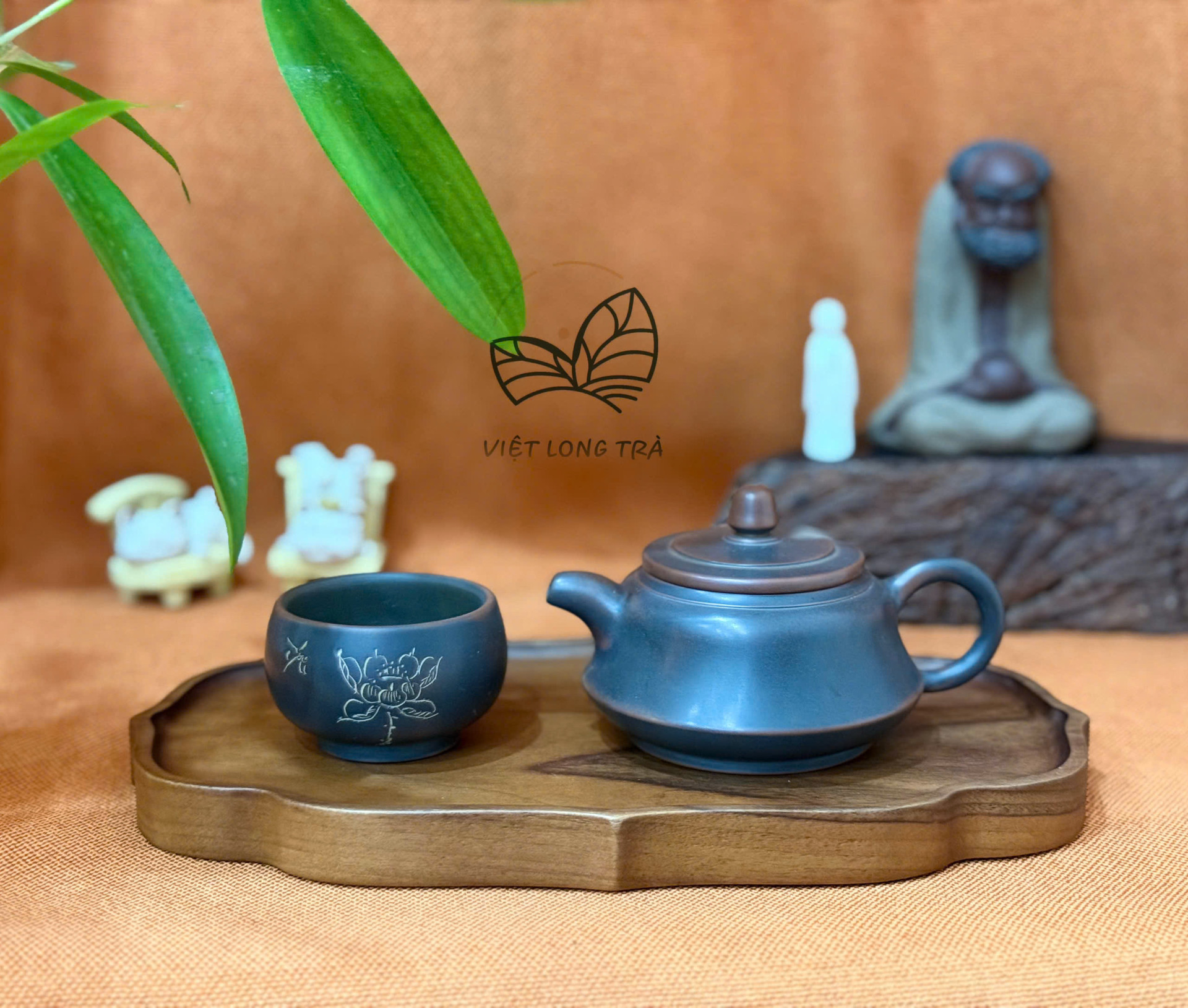PLAIN NIXING CERAMIC TEAPOT 175ML - HANDMADE TEAPOT - ARTISAN HU DONGLI