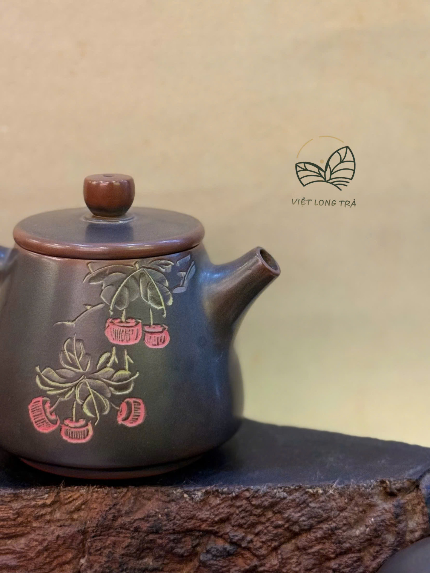 TALL SHIPIAO TEAPOT IN NIXING CERAMIC 110ML - HANDMADE TEAPOT - ARTISAN HU DONGLI