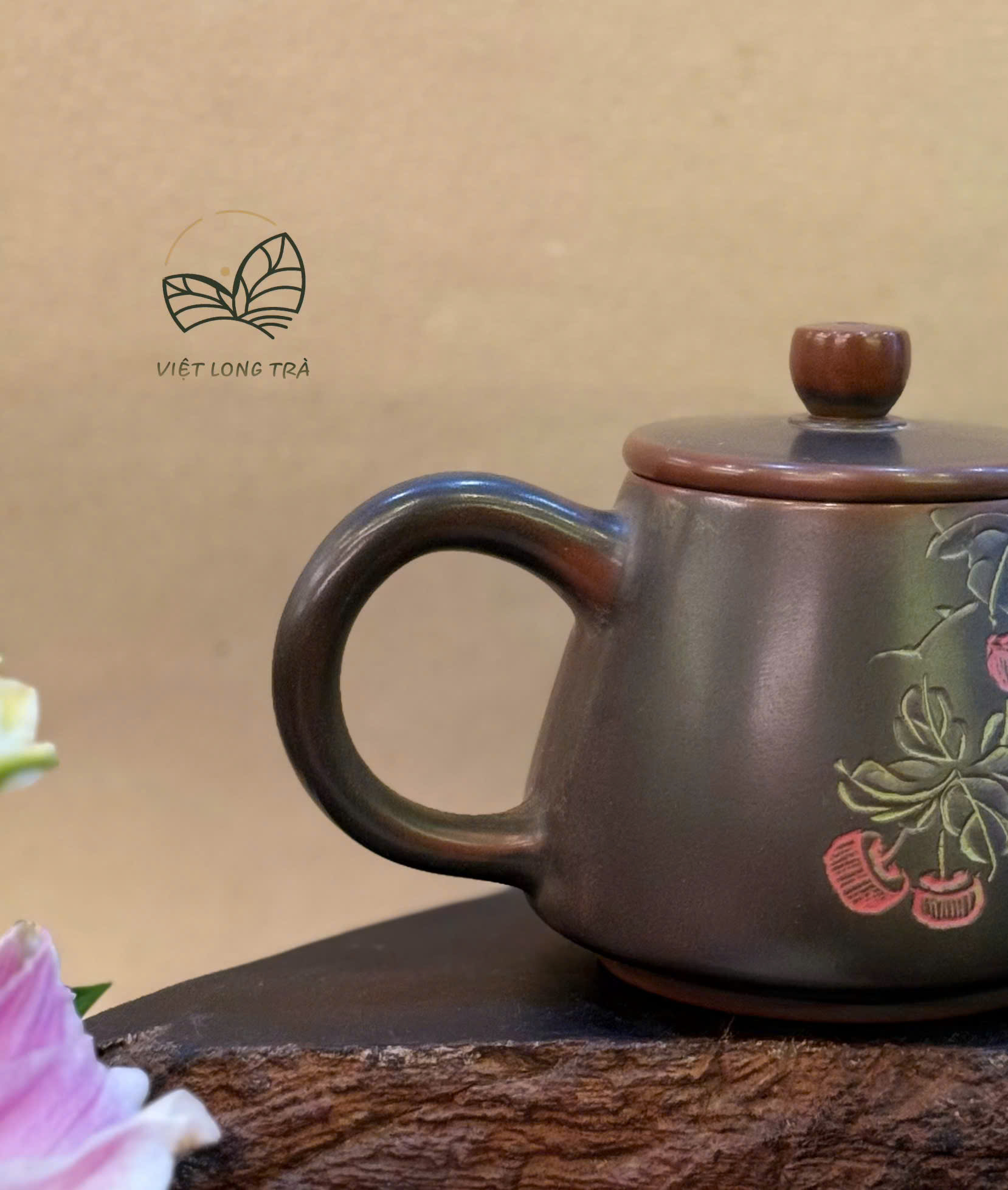 TALL SHIPIAO TEAPOT IN NIXING CERAMIC 110ML - HANDMADE TEAPOT - ARTISAN HU DONGLI