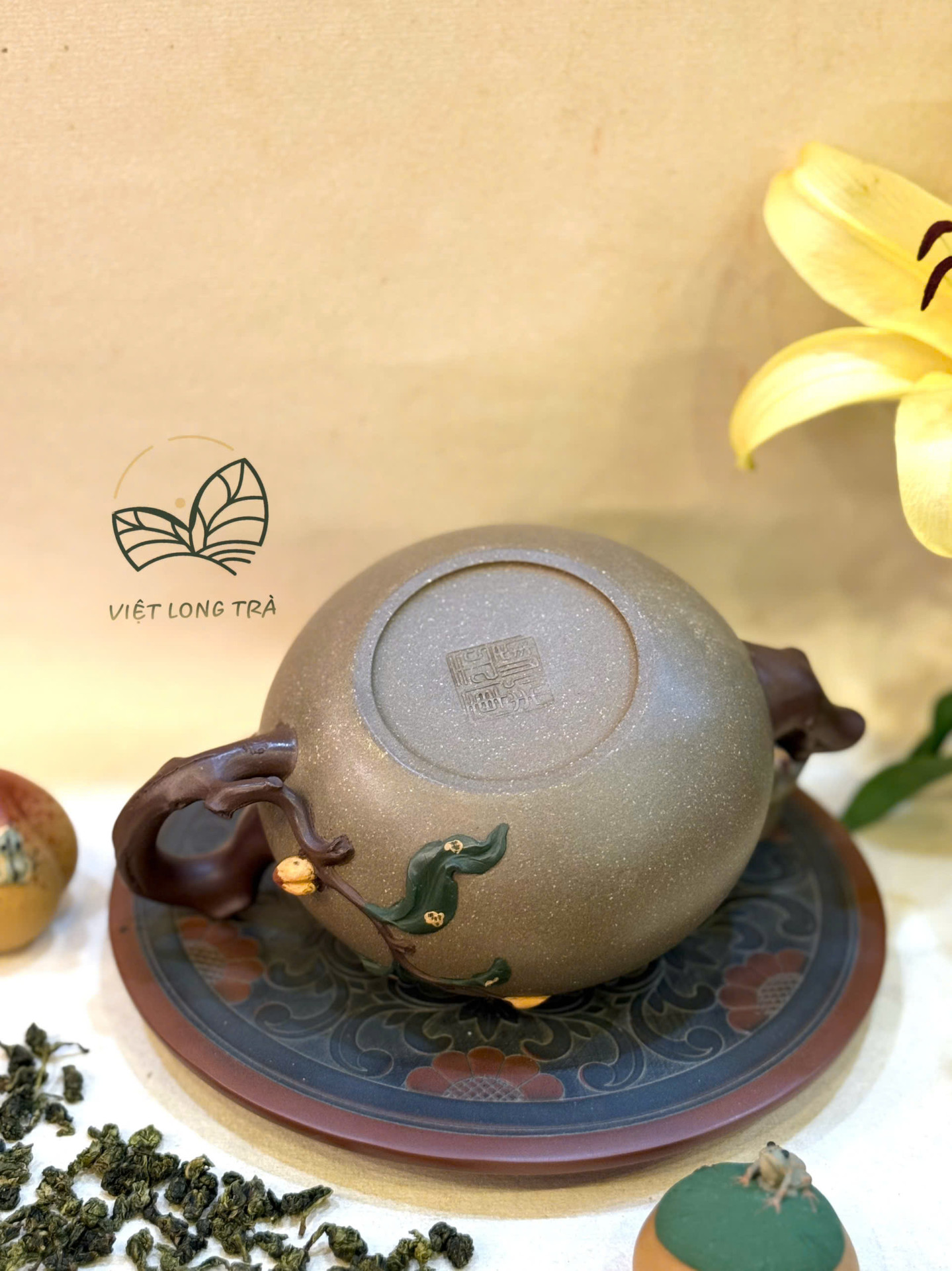 Ấm Trà Thạch Lựu Hồ - Chất đất thanh khôi đoạn nê - nghệ nhân Vương Phong Quân