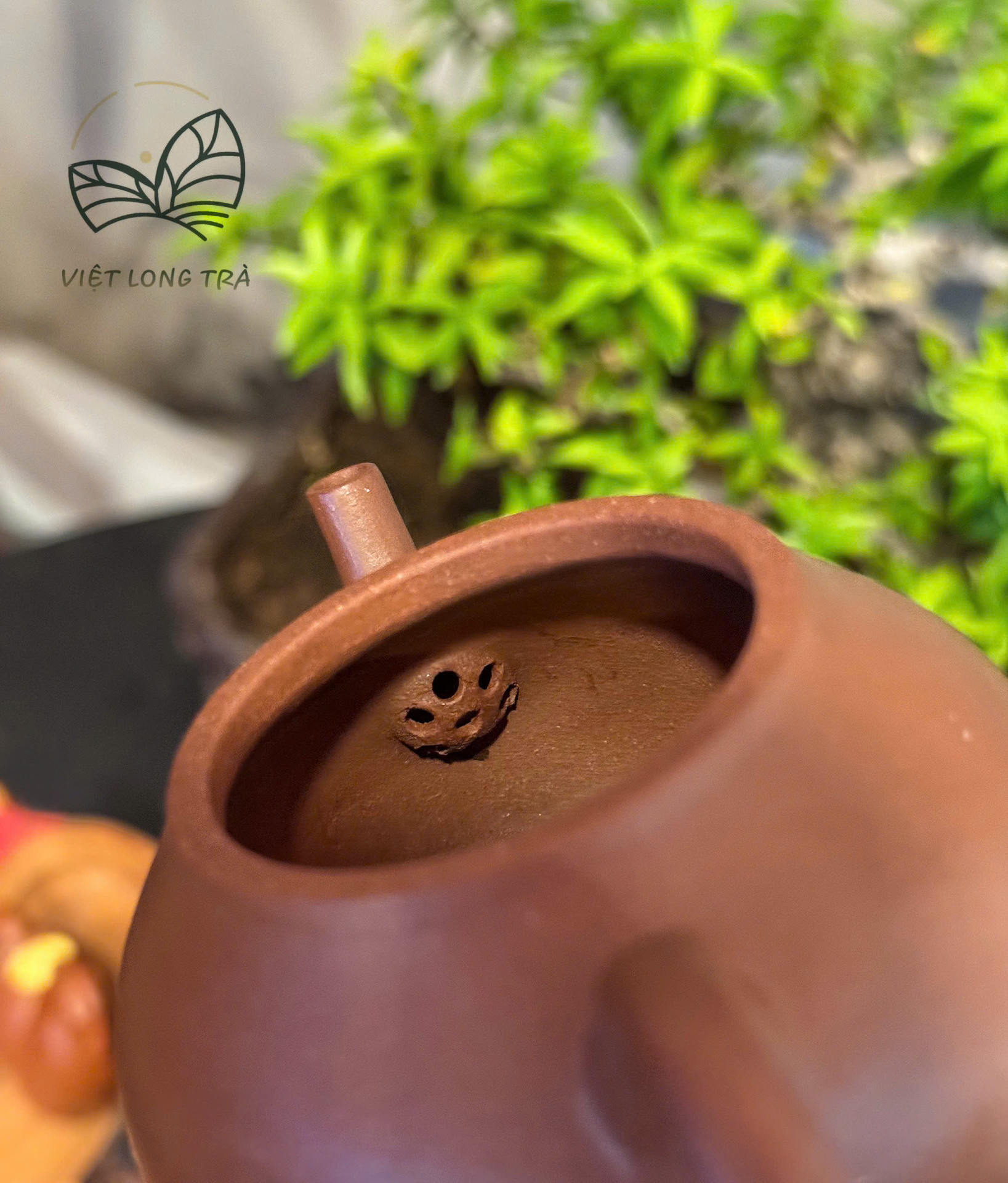 ZISHA RONGTIAN TEAPOT IN ZINI CLAY - CAPACITY 150ML - ARTISAN MENGCHEN