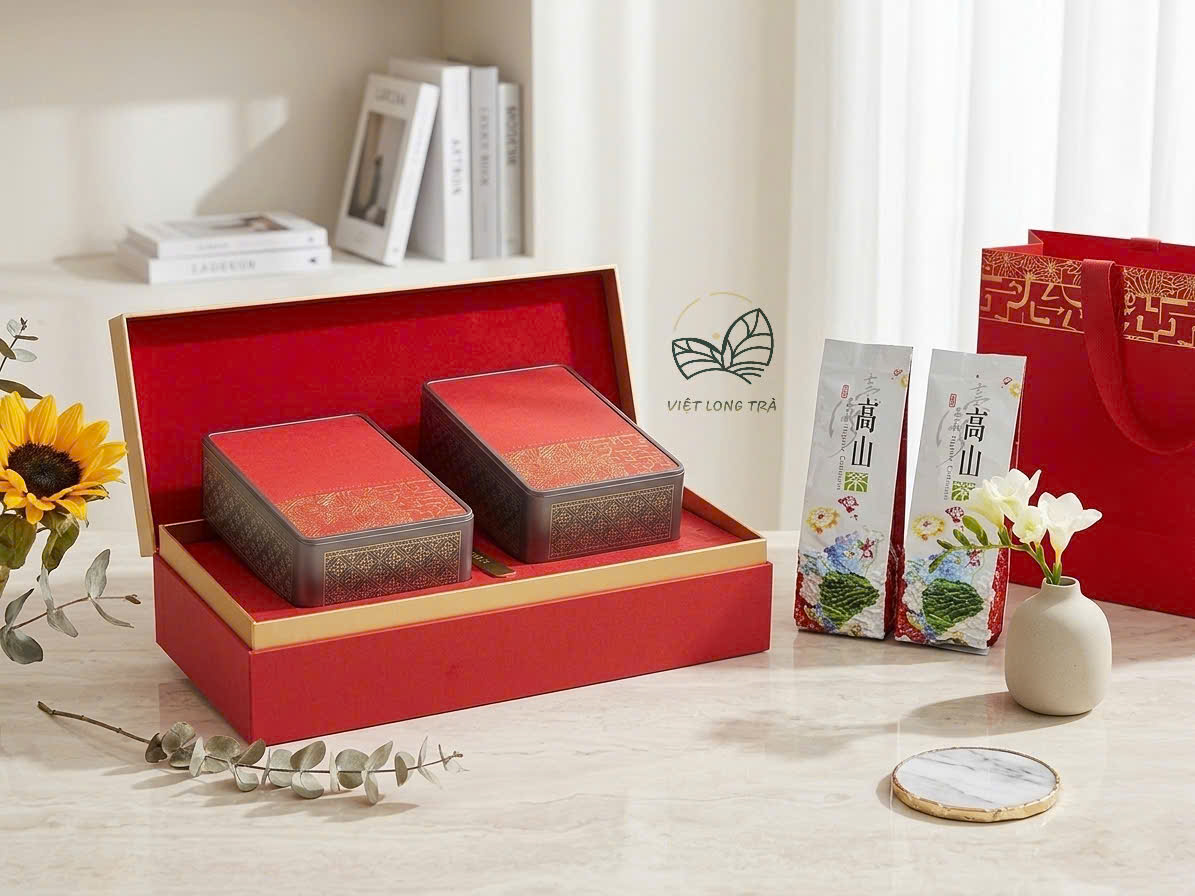 HỘP TRÀ QUÀ TẶNG MÀU ĐỎ ÁNH KIM SANG TRỌNG (CHƯA BAO GỒM TRÀ)