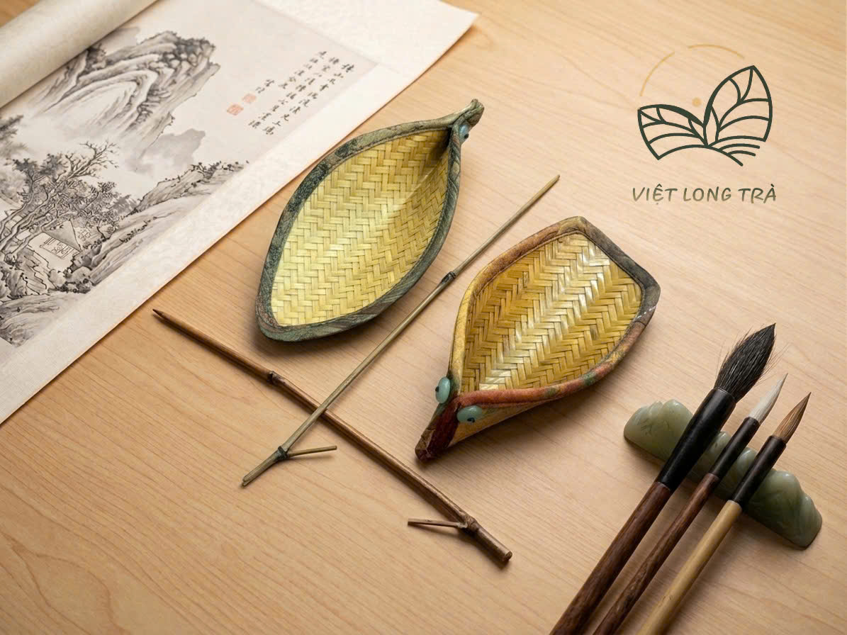 CUNG NHÃN TRÀ ĐAN TRE BỌC VẢI SATIN ĐÍNH NGỌC - TRÀ CỤ ĐẲNG CẤP CHO BÀN TRÀ