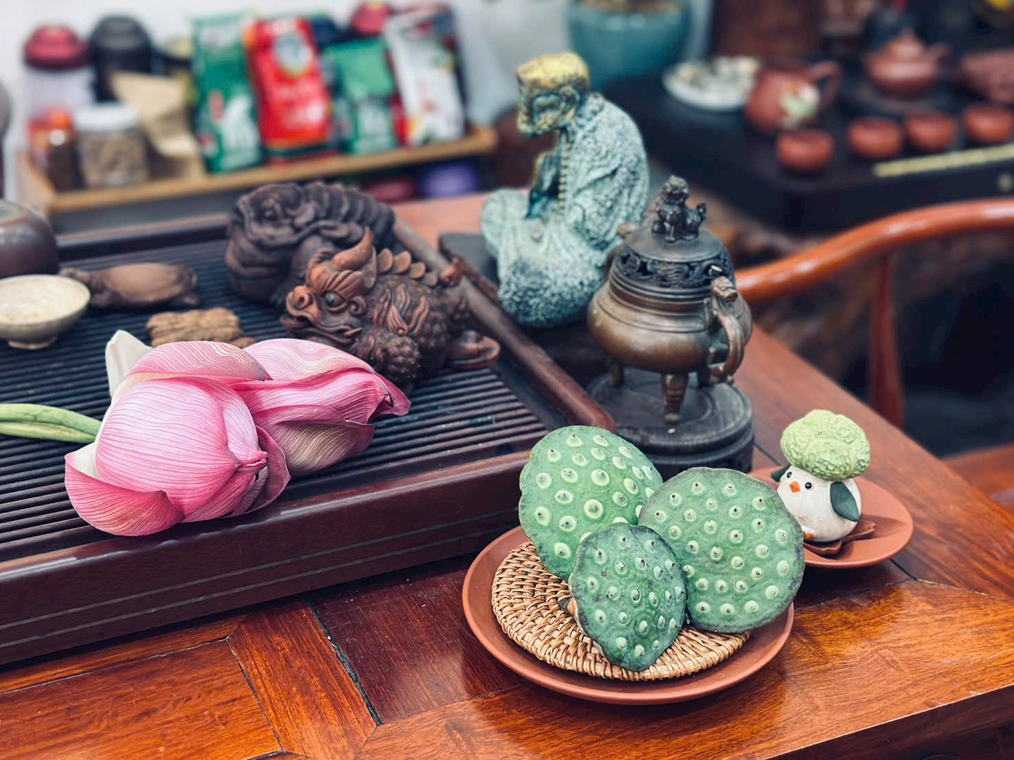 TRÀ SEN TƯƠI TỰ NHIÊN BÚP LỚN 8G - TRÀ THANH MÁT - GIẢI ĐỘC GAN (TRÀ TƯƠI CẤP ĐÔNG)