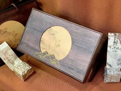 THUỶ MỘC TEA GIFT BOX - THE ESSENCE OF CULTURE (TEA NOT INCLUDED)