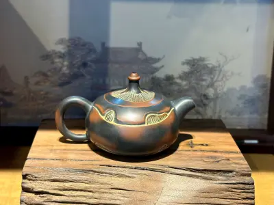 BÁN NGUYỆT LANDSCAPE TEAPOT, NIXING CERAMIC FROM QINZHOU - 130ML - ZHANG ZHENHE