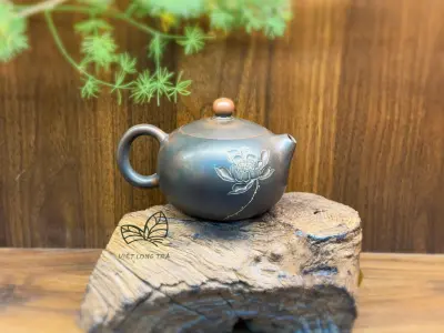 XISHI LOTUS TEAPOT - NIXING QINZHOU CERAMIC - 220ML - ARTISAN HU DONGLI