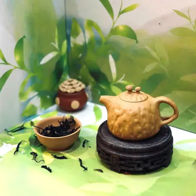 ZISHA GONGCHUN TEAPOT IN DUANNI CLAY - ARTISAN LIU HONGQUAN - 120ML