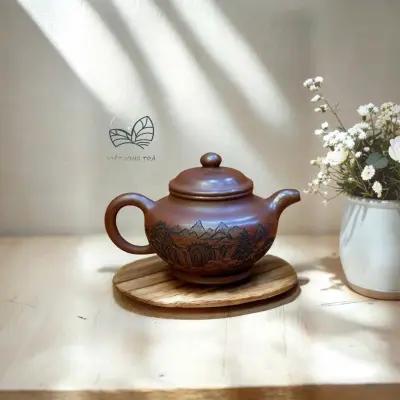 LINE-INLAID ZINI TEAPOT WITH LANDSCAPE MOTIF - 200ML - VƯƠNG THIÊN HỌC - BEAUTIFUL TEAPOT