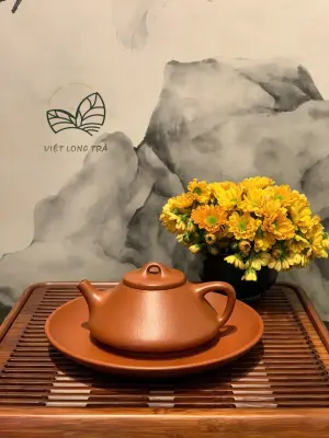 ZISHA TEAPOT, SHIPIAO SHAPE, ZHUNI CLAY — ARTISAN LIU TAO — 150ML — HANDMADE TEAPOT