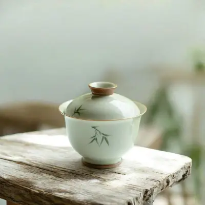 RELIEF-CARVED PORCELAIN GAIWAN, ZHUJIE BAMBOO SEGMENT - HAND-PAINTED BY HAND - 120ML CAPACITY