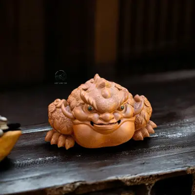 WEALTH-ATTRACTING CHANCHU MONEY TOAD - LARGE SIZE - DAHONGPAO CLAY - PREMIUM HANDMADE PIECE