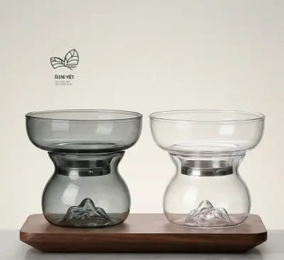 LỌC TRÀ THỦY TINH CAO CẤP - HỌA TIẾT ĐỒI NÚI - MÀU TRẮNG - LƯỚI LỌC INOX 304