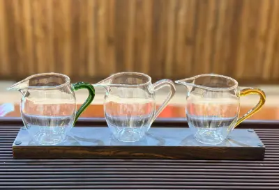 TỐNG TRÀ THỦY TINH ĐUÔI CHUỘT - NHIỀU MÀU SẮC - DỤNG CỤ TRÀ ĐẠP ĐẸP