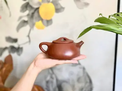 SHIPIAO DAHONGPAO ZISHA TEAPOT - 220ML CAPACITY