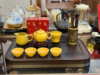 LỤC HOA DĨNH SIX-SIDED DUANNI CLAY TEAPOT SET — 220ML CAPACITY